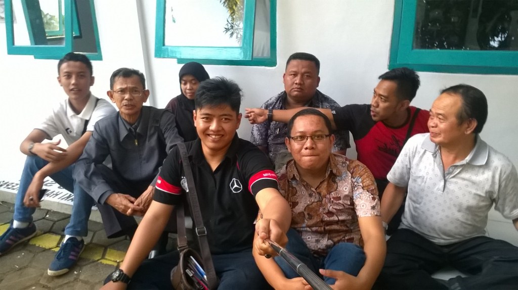 dosen dan staf stia cimahi